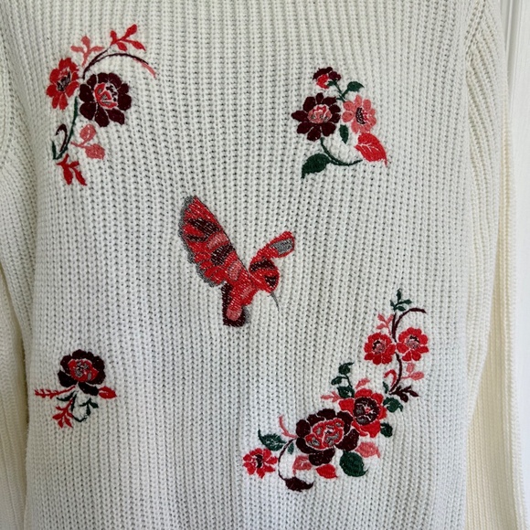 Large Floral Embroidered Sweater Round Neck Pullover Cream Cozy Fall Cottagecore - Picture 2 of 6
